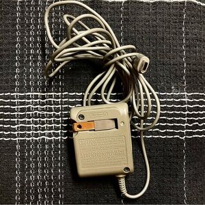 Nintendo ds lite charging cord